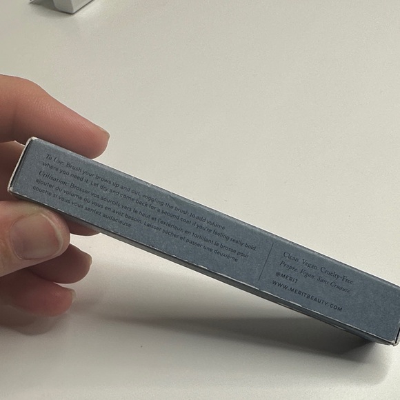 MERIT Brow 1980 Volumizing Pomade - minimalist beauty - Picture 5 of 9